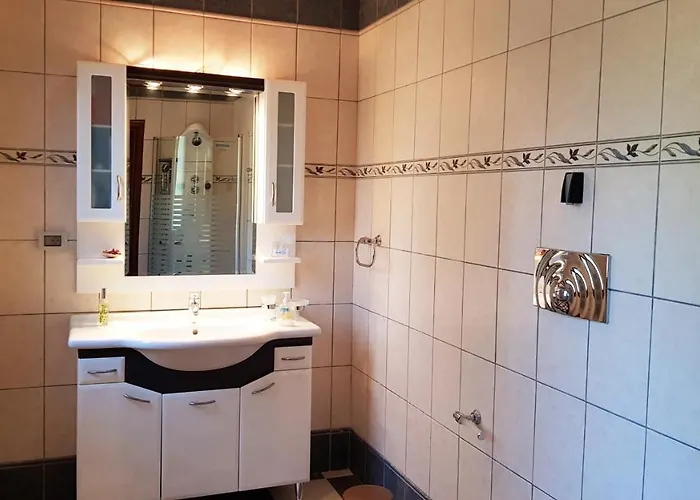 Omega Kefalonia 卡拉瓦杜斯