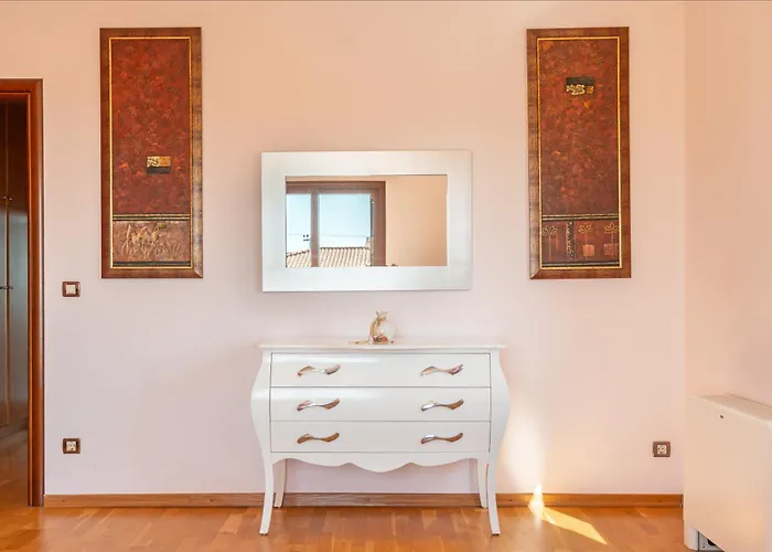 Omega Kefalonia 卡拉瓦杜斯