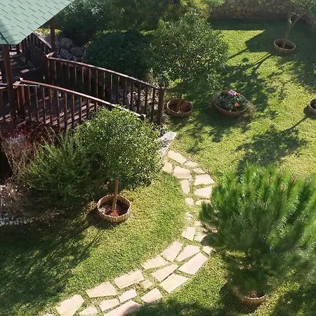 Omega Kefalonia * Karavados