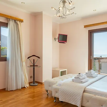 Omega Kefalonia Βίλα *