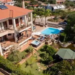 Omega Kefalonia Вилла Каравадос